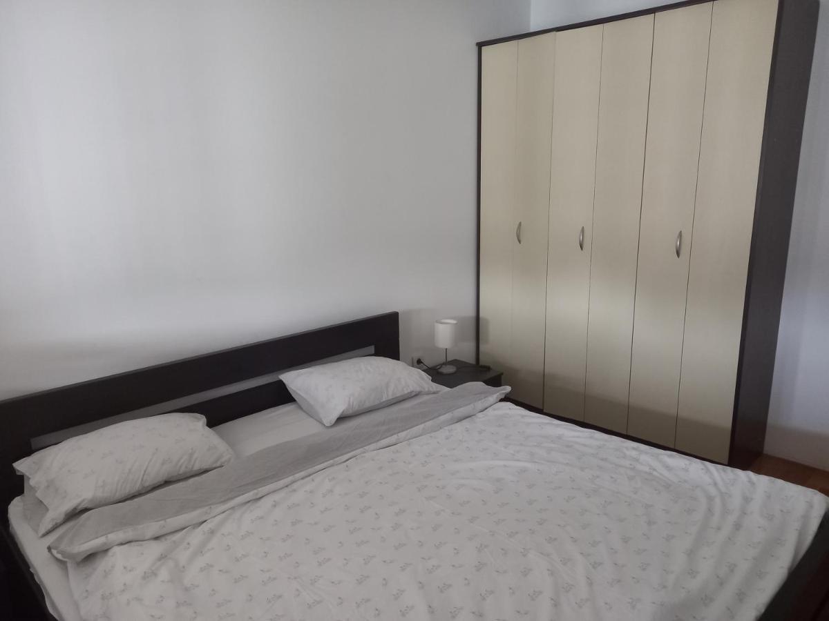 פודגוריצה Fantastic Brand New Apartment 2 מראה חיצוני תמונה